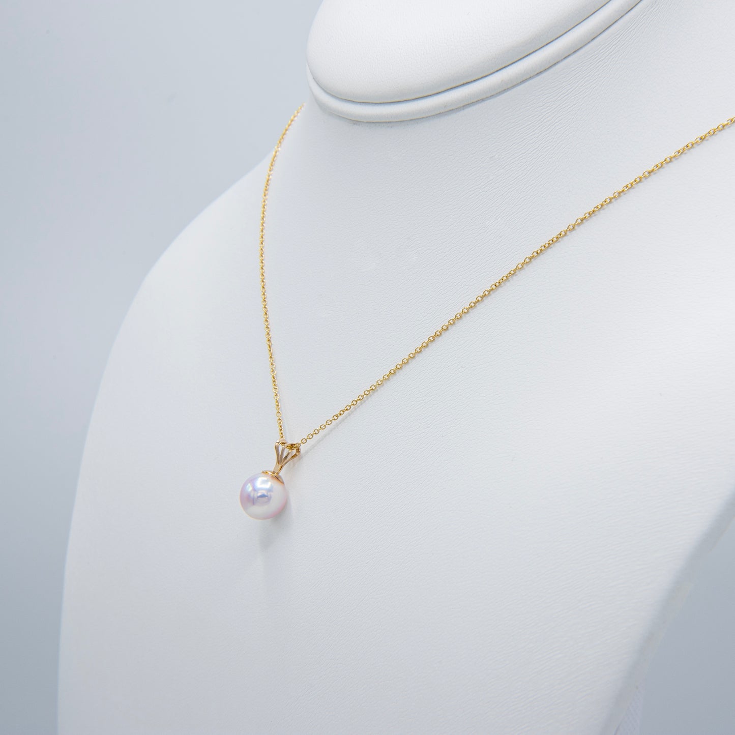 Single Akoya Pearl Pendant Necklace - 8.0mm White Pearl, AA+ Quality, 14K Yellow Gold, Made in Japan