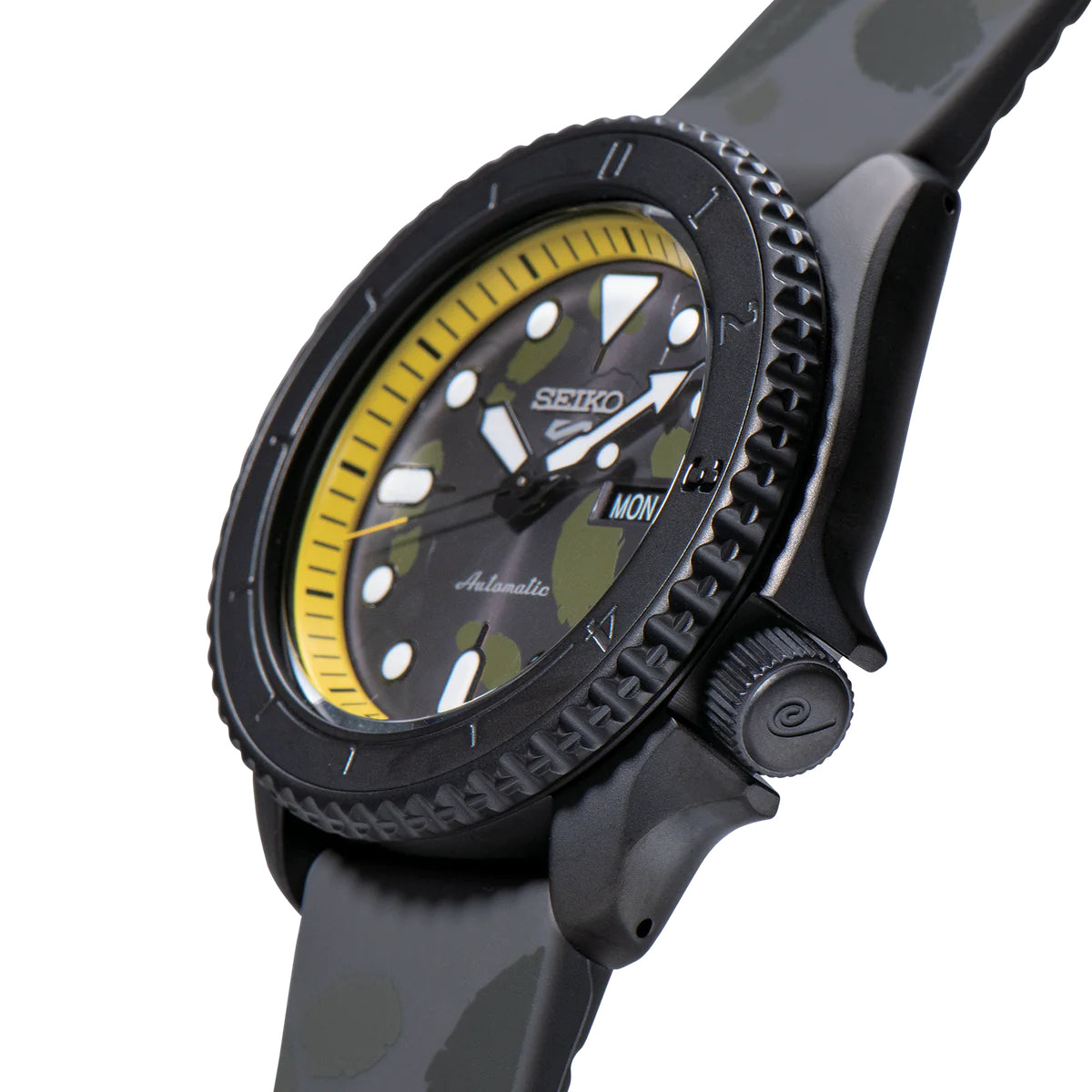 SEIKO 5 Sports One Piece Vinsmoke Sanji Limited Edition – gray and yellow patterned dial, yellow caseback with Sanji’s logo, black rotating bezel, automatic movement, and 100m water resistance.