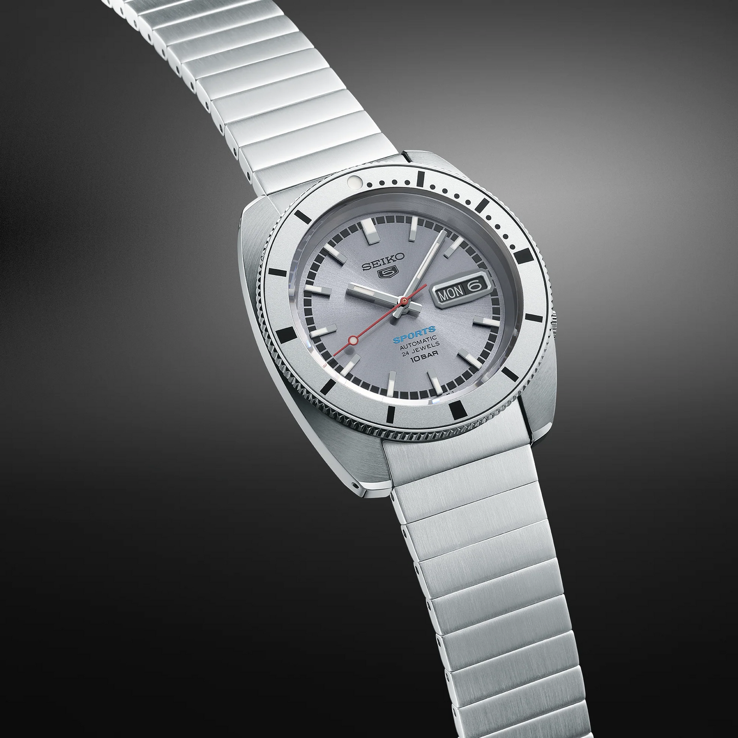 EIKO SRPL03 Limited Edition – silver dial with red second hand, rotating bezel, automatic movement, stainless steel case, includes vintage leather strap, and 100m water resistance