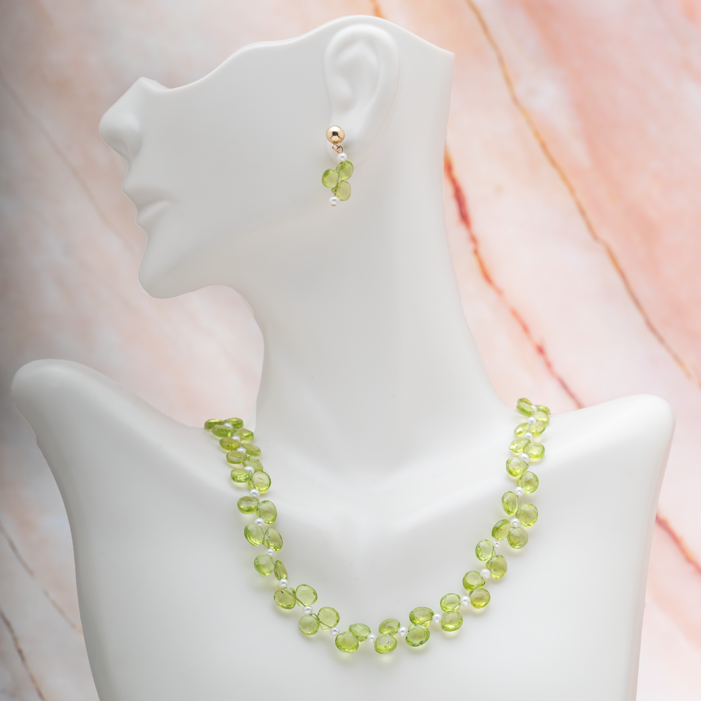 Peridot Pearl Necklace w/14K Yellow Gold