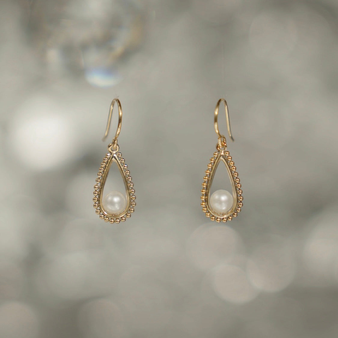 Beaded Teardrop Freshwater pearl 14/20 GF Earring